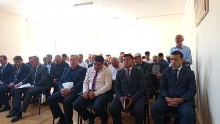 Sentyabrın 16-da Qobustan Rayon İcra Hakimiyyətinin başçısı Adil Məmmədov növbəti səyyar qəbulunu Ərəbqədim kənd sakinləri ilə keçirmişdir.