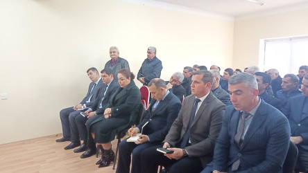Dekabrın 17 - də Qobustan Rayon İcra Hakimiyyətinin başçısı Adil Məmmədov növbəti səyyar qəbulunu Cəmcəmli kənd sakinləri ilə keçirmişdir.