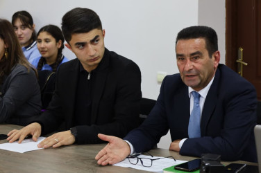 14 noyabr 2025-ci il tarixində “20 oktyabr-20 noyabr Uşaq hüquqları aylığı” çərçivəsində Qobustan Rayon İcra Hakimiyyətinin təşkilatçılığı ilə Qobustan Rayon İcra Hakimiyyətində tədbir keçirilmişdir.