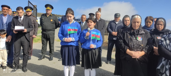27.10.2025-ci il tarixdə Qobustan rayonu Bədəlli kəndində Vətən müharibəsi Şəhidi Nadirov Fədail Fərhad oğlunun anım günü tədbiri keçirilib.
