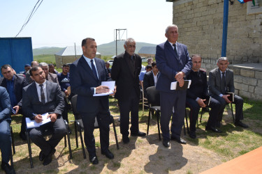 Qobustan Rayon İcra Hakimiyyətinin başçısı Adil Məmmədovun Bəklə kəndinin sakinləri ilə səyyar qəbulu keçirildi.