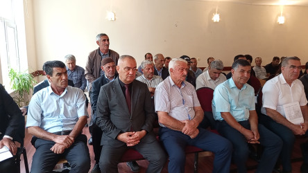 Sentyabrın 10-da Qobustan Rayon İcra Hakimiyyətinin başçısı Adil Məmmədov növbəti səyyar qəbulunu Xilmilli kəndinin sakinləri ilə keçirmişdir.