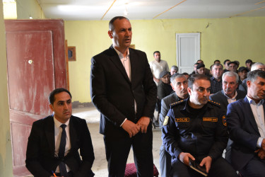 23.04.2025- ci il tarixdə Qobustan Rayon İcra Hakimiyyətinin başçısı Adil Məmmədovun Poladlı kənd sakinləri ilə səyyar qəbulu keçirildi.