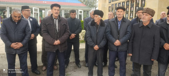 23.10.2025 - ci il tarixdə Qobustan rayonunun Sündü kəndində Vətən Müharibəsi şəhidi Ağayev Zamin Zülfüqar  oğlunun il mərasimi keçirilmişdir.