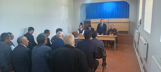 “Sel və daşqınların dağıdıcı təsirinin qarşısının alınması istiqamətində qabaqlayıcı tədbirlərin görülməsi və təbii fəlakət zamanı əhalinin davranışı” mövzusunda maarifləndirici tədbir
