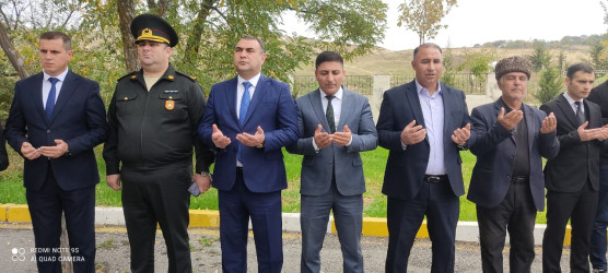 13.10.2025 - ci il tarixdə Qobustan rayonunun Sündü kəndində şəhid Qaçayev Röyal Fərman oğlunun il mərasimi keçirilmişdir.