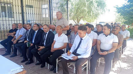 Qobustan Rayon İcra Hakimiyyətinin başçısı Adil Məmmədov növbəti səyyar qəbulunu Qaracüzlü kənd sakinləri ilə keçirmişdir.