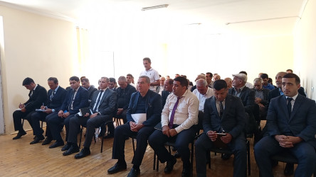 Sentyabrın 16-da Qobustan Rayon İcra Hakimiyyətinin başçısı Adil Məmmədov növbəti səyyar qəbulunu Ərəbqədim kənd sakinləri ilə keçirmişdir.