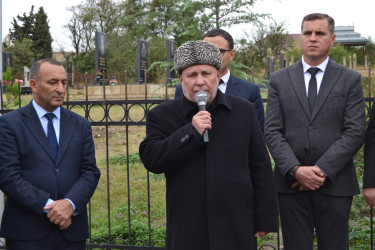 19.09.2025 - ci il tarixdə Qobustan rayonunun Çalov kəndində Azərbaycan Respublikasının Silahlı Qüvvələri tərəfindən Qarabağ iqtisadi rayonunda keçirilən antiterror tədbirləri zamanı şəhid olan Vüsal Şəhriyarovun il mərasimi keçirilmişdir.