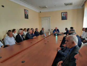 Qobustan rayonunda "Heydər Əliyev və Azərbaycan dili" mövzusunda tanınmış ziyalıların iştirakı ilə dəyirmi masa təşkil edildi.