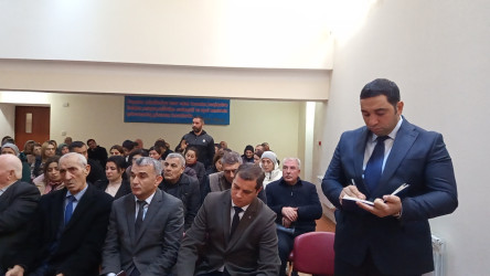Dekabrın 3 - də Qobustan Rayon İcra Hakimiyyətinin başçısı Adil Məmmədov növbəti səyyar qəbulunu Qobustan şəhər sakinləri ilə keçirmişdir.