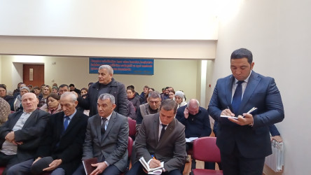 Dekabrın 3 - də Qobustan Rayon İcra Hakimiyyətinin başçısı Adil Məmmədov növbəti səyyar qəbulunu Qobustan şəhər sakinləri ilə keçirmişdir.
