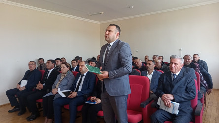 Aprelin 15 - də Qobustan Rayon İcra Hakimiyyətinin başçısı Adil Məmmədov növbəti səyyar qəbulunu Cəngi kənd sakinləri ilə keçirmişdir.