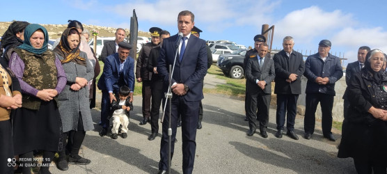 27.10.2025-ci il tarixdə Qobustan rayonu Bədəlli kəndində Vətən müharibəsi Şəhidi Nadirov Fədail Fərhad oğlunun anım günü tədbiri keçirilib.
