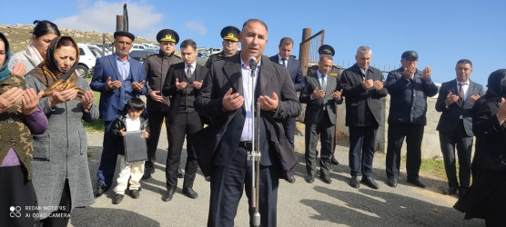 27.10.2025-ci il tarixdə Qobustan rayonu Bədəlli kəndində Vətən müharibəsi Şəhidi Nadirov Fədail Fərhad oğlunun anım günü tədbiri keçirilib.