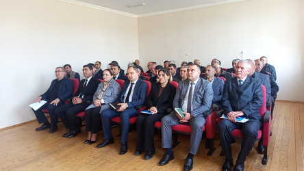 Aprelin 15 - də Qobustan Rayon İcra Hakimiyyətinin başçısı Adil Məmmədov növbəti səyyar qəbulunu Cəngi kənd sakinləri ilə keçirmişdir.