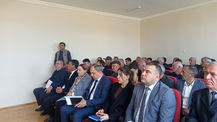 Aprelin 15 - də Qobustan Rayon İcra Hakimiyyətinin başçısı Adil Məmmədov növbəti səyyar qəbulunu Cəngi kənd sakinləri ilə keçirmişdir.