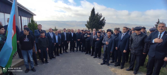 27.10.2025-ci il tarixdə Qobustan rayonu Bədəlli kəndində Vətən müharibəsi Şəhidi Nadirov Fədail Fərhad oğlunun anım günü tədbiri keçirilib.