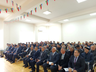 Noyabrın 6 - da Qobustan Rayon İcra Hakimiyyətinin başçısı Adil Məmmədov növbəti səyyar qəbulunu Sündü kəndinin sakinləri ilə keçirmişdir.