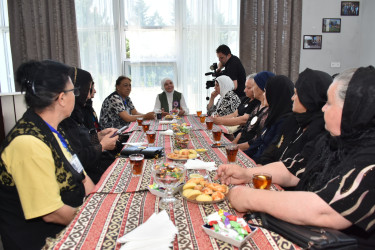 İyunun 20 - də Qobustan Rayon Gənclər Evində "Konstitusiya və Suverenlik ili" çərçivəsində "Aprel döyüşləri şəhidlərinin qəhrəmanlığının tərənnümü" adlı tədbir keçirilmişdir.