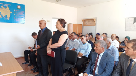Sentyabrın 03-də Qobustan Rayon İcra Hakimiyyətinin başçısı Adil Məmmədov növbəti səyyar qəbulunu Üzümçü qəsəbəsinin sakinləri ilə keçirmişdir.