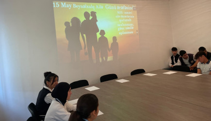 15 may 2025-ci il tarixində Qobustan Rayon İcra Hakimiyyəti və Qobustan Gənclər Evinin birgə təşkilatçılığı ilə 15 May “Beynəlxalq Ailə Günü” ilə bağlı  ”Milli-mənəvi, ailə dəyərlərinin qorunub saxlanılması, gənc nəslə aşılanması” mövzusunda tədbir keçirilib.