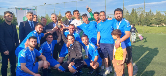"Konstitusiya və Suverenlik ili" çərçivəsində Ulu Öndər Heydər Əliyevin anadan olmasının 102-ci ildönümünə həsr olunmuş futbol üzrə rayon çempionatının final oyunu keçirilmişdir.