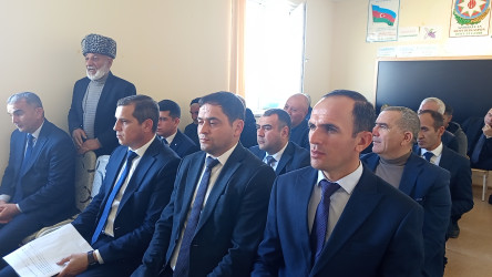 Noyabrın 25 - də Qobustan Rayon İcra Hakimiyyətinin başçısı Adil Məmmədov növbəti səyyar qəbulunu Şıxzahırlı kəndinin sakinləri ilə keçirmişdir.