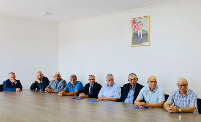 Qobustan Rayon İcra Hakimiyyətində ağsaqqallarla görüş keçirilib