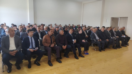 Qobustan Rayon İcra Hakimiyyətinin başçısı Adil Məmmədov növbəti səyyar qəbulunu Sündü  kənd sakinləri ilə keçirmişdir.