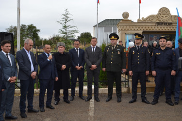 19.09.2025 - ci il tarixdə Qobustan rayonunun Çalov kəndində Azərbaycan Respublikasının Silahlı Qüvvələri tərəfindən Qarabağ iqtisadi rayonunda keçirilən antiterror tədbirləri zamanı şəhid olan Vüsal Şəhriyarovun il mərasimi keçirilmişdir.