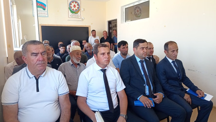 Avqustun 7-də Qobustan Rayon İcra Hakimiyyətinin başçısı Adil Məmmədov növbəti səyyar qəbulunu Şıxzahırlı kənd sakinləri ilə keçirmişdir.