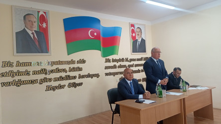 Qobustan Rayon İcra Hakimiyyətinin başçısı Adil Məmmədov növbəti səyyar qəbulunu Cəmcəmli kənd sakinləri ilə keçirmişdir.