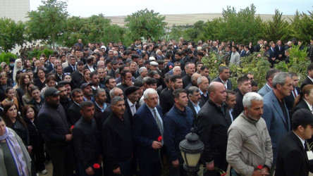 27.09.2025 – ci il tarixdə Qobustan Rayon İcra Hakimiyyətinin təşkilatçılığı ilə Qobustan rayonunda Anım Günü tədbiri keçirilmişdir.