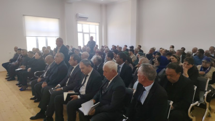 Qobustan Rayon İcra Hakimiyyətinin başçısı Adil Məmmədov növbəti səyyar qəbulunu Sündü  kənd sakinləri ilə keçirmişdir.