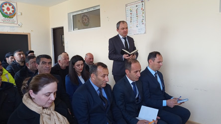 Martın 18 - də Qobustan Rayon İcra Hakimiyyətinin başçısı Adil Məmmədov növbəti səyyar qəbulunu İlanlı kənd sakinləri ilə keçirmişdir.