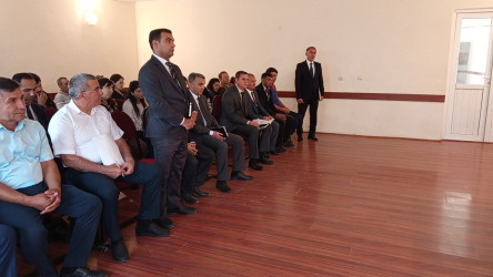 Sentyabrın 10-da Qobustan Rayon İcra Hakimiyyətinin başçısı Adil Məmmədov növbəti səyyar qəbulunu Xilmilli kəndinin sakinləri ilə keçirmişdir.
