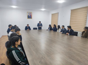 18 mart 2026-cı il tarixində Qobustan Rayon İcra Hakimiyyətinin təşkilatçılığı ilə Qobustan Rayon İcra Hakimiyyətinin konfrans zalında “Şəhərsalma və Memarlıq İli” çərçivəsində Uşaq Səfirlər Məclisininin nümayəndələrinin iştirakı ilə “Vətənpərvərlik” mövzusunda tədbir keçirilmişdir.