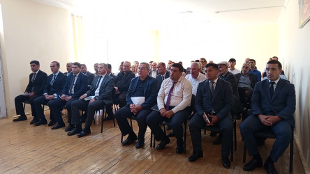 Sentyabrın 16-da Qobustan Rayon İcra Hakimiyyətinin başçısı Adil Məmmədov növbəti səyyar qəbulunu Ərəbqədim kənd sakinləri ilə keçirmişdir.