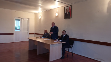 Martın 6 - da Qobustan Rayon İcra Hakimiyyətinin başçısı Adil Məmmədov növbəti səyyar qəbulunu Xilmilli kənd sakinləri ilə keçirmişdir.