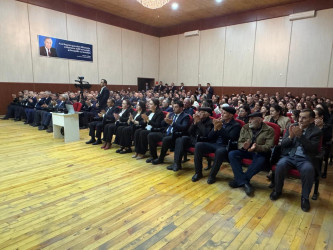 "Şəhərsalma və Memarlıq ili " çərçivəsində Ulu Öndər Heydər Əliyevin anadan olmasının 103-cü ildönümünə həsr olunmuş " Heydər Əliyev və Yeni Azərbaycan " adlı tədbir keçirilmişdir