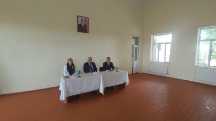 Qobustan Rayon İcra Hakimiyyətinin başçısı Adil Məmmədov növbəti səyyar qəbulunu Qurbançı kənd sakinləri ilə keçirmişdir.