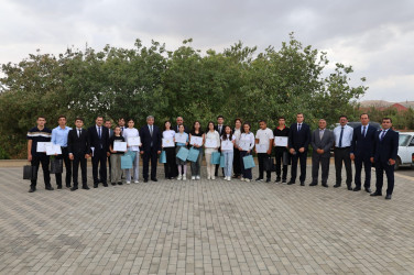 Ali məktəblərə yüksək bal toplayaraq qəbul olmuş, həmçinin 2024-2025-ci tədris ilində Respublika fənn olimpiadalarında və müxtəlif fənn müsabiqələrində uğur qazanmış şagirdlərlə görüş