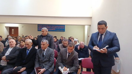 Dekabrın 3 - də Qobustan Rayon İcra Hakimiyyətinin başçısı Adil Məmmədov növbəti səyyar qəbulunu Qobustan şəhər sakinləri ilə keçirmişdir.