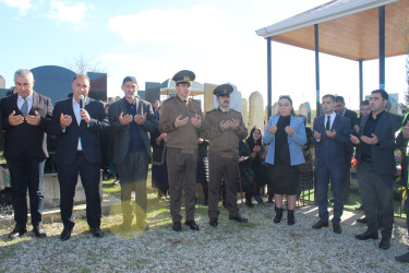 Şəhid Məmmədov Elxan Bədəl oğlunun şəhadətinin ildönümü ilə əlaqədar məzarı ziyarət edildi