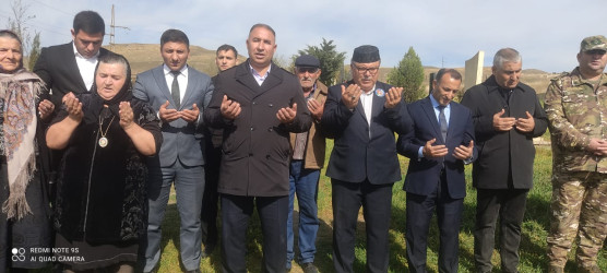 23.10.2025 - ci il tarixdə Qobustan şəhərində  Vətən Müharibəsi şəhidi Hacıyev Sərxan Eldar oğlunun il mərasimi keçirilmişdir.