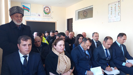 Martın 18 - də Qobustan Rayon İcra Hakimiyyətinin başçısı Adil Məmmədov növbəti səyyar qəbulunu İlanlı kənd sakinləri ilə keçirmişdir.