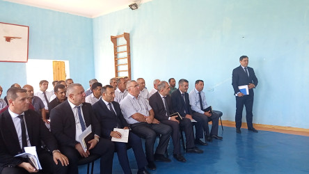 Qobustan Rayon İcra Hakimiyyətinin başçısı Adil Məmmədov növbəti səyyar qəbulunu Göydərə kənd sakinləri ilə keçirmişdir.