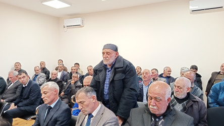 Oktyabrın 21 - də Qobustan Rayon İcra Hakimiyyətinin başçısı Adil Məmmədov növbəti səyyar qəbulunu Təklə Mirzəbaba kəndinin sakinləri ilə keçirmişdir.