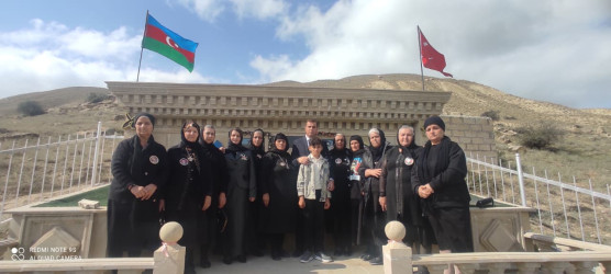 05.10.2025 - ci il tarixdə Qobustan rayonunun Poladlı kəndində şəhid Mecdunov Xalid Zahir oğlunun il mərasimi keçirilmişdir.